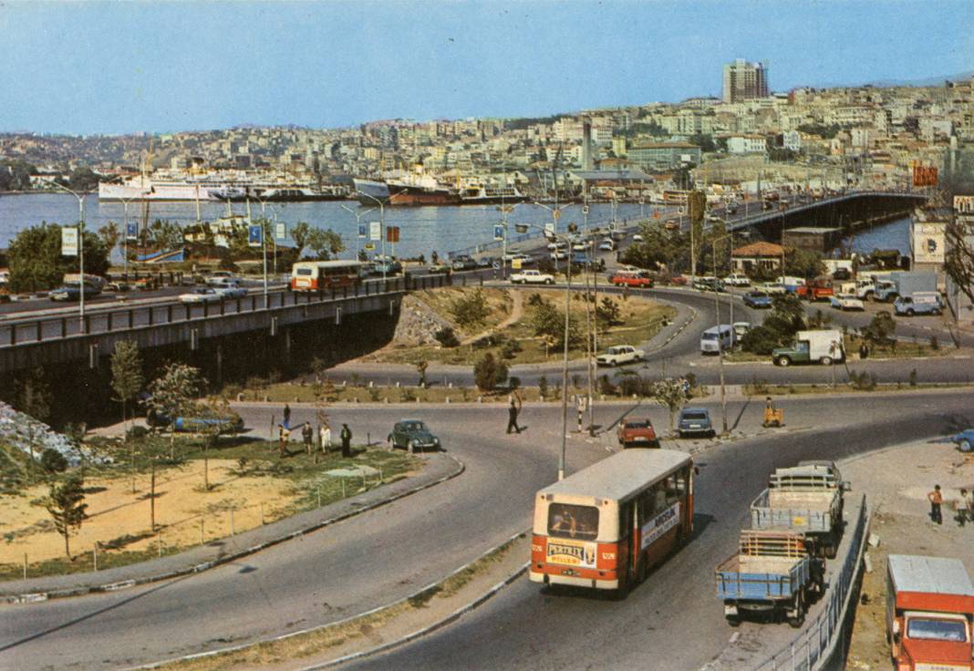Tamamen tahtadan yapılan İstanbul’daki köprünün hikayesini biliyor musunuz? 22